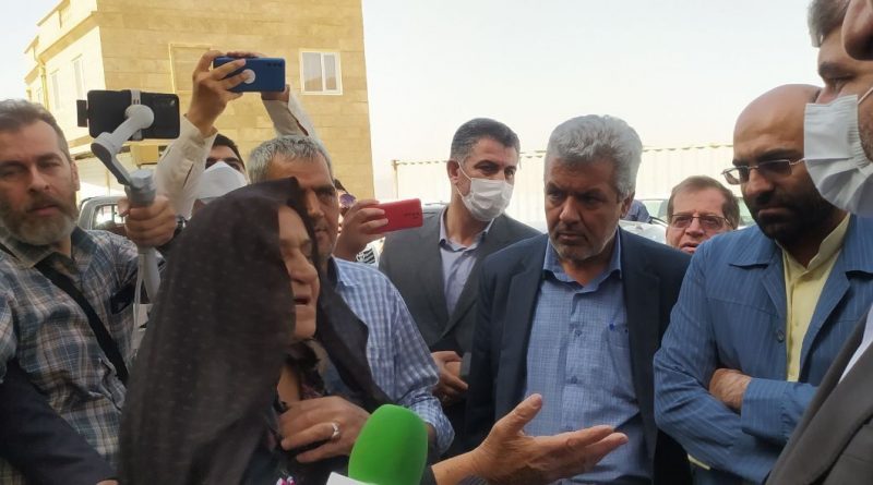 مشکلات ساکنان مسکن مهر ملایر با حضور وزیر جهاد کشاورزی بررسی شد