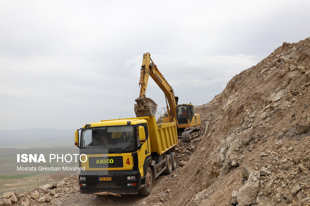 احیاء و توسعه 493 معدن کوچک در سال 1402 ه