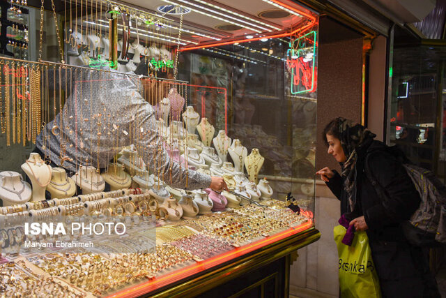 تغییر در مسیر قیمت ارز و طلا/ بازار طلا از فردا بازگشایی می شود