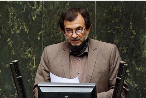 زنجانی: مردم از وضعیت بازار خودرو راضی نیستند