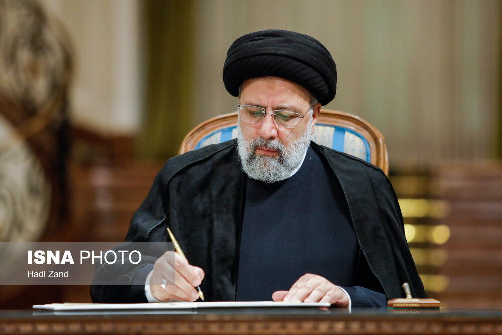 گام های بلند رئیس جمهور شهید برای تامین زیرساخت های صنایع خوزستان