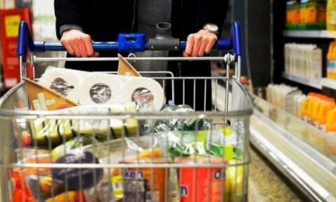 اصلاح قیمت بنزین و نگرانی از جهش قیمت کالاهای اساسی/ نظارتها کافی است؟