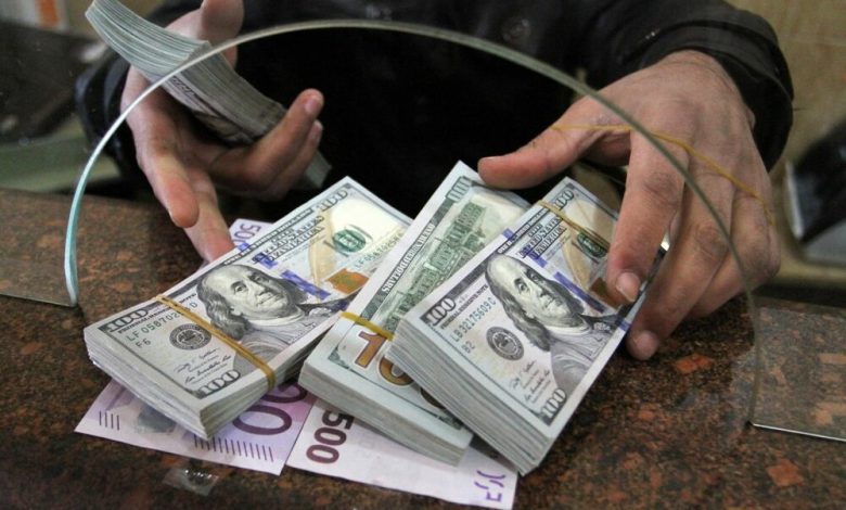 تصمیمات دلاری بانک مرکزی برای مدیریت بازار