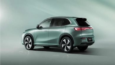 رونمایی از خودروی برقی که درجا می‌چرخد!