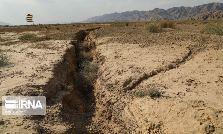 فرونشست زمین در کشور تا ۴۰ سانتی‌متر/ ۷۵۰ شهر روی زون‌های فرونشستی 