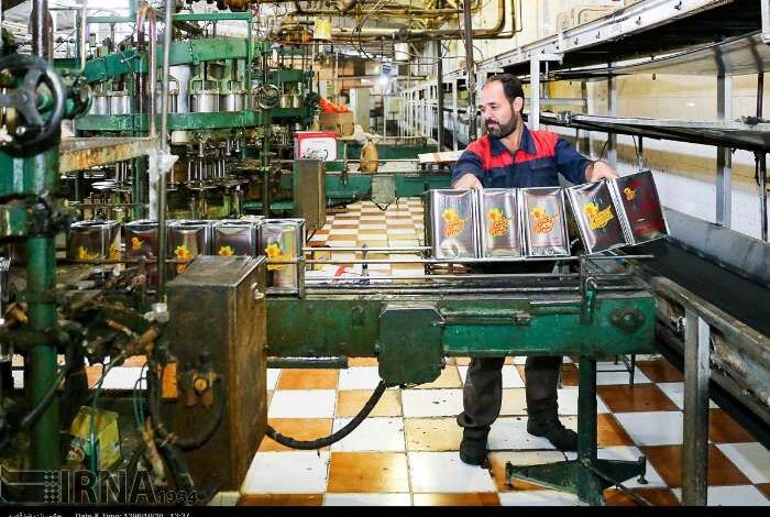 مشکل تامین مواد اولیه ظروف حلبی؛ علت کمبود روغن مورد نیاز اصناف است