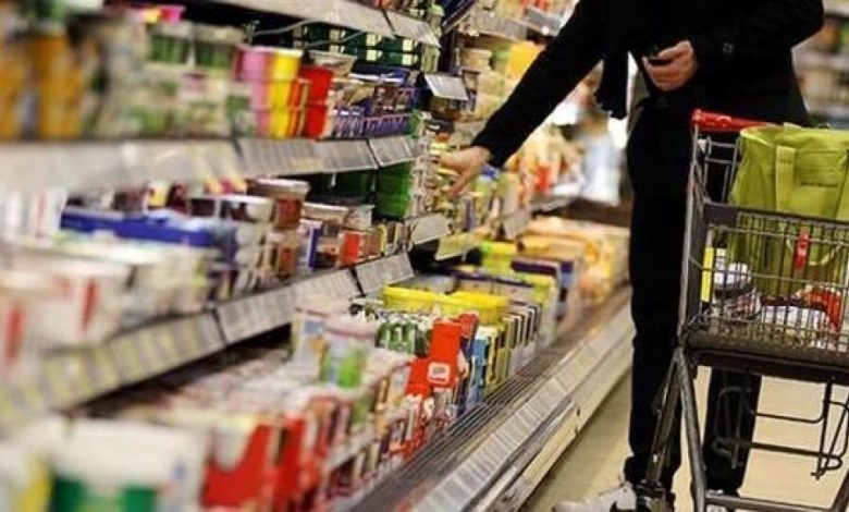 هیچ کمبودی در بازار نیست/ با گران‌فروشی مرغ برخورد می‌شود